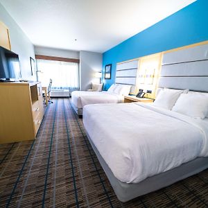 Queen Room Two Queen Beds